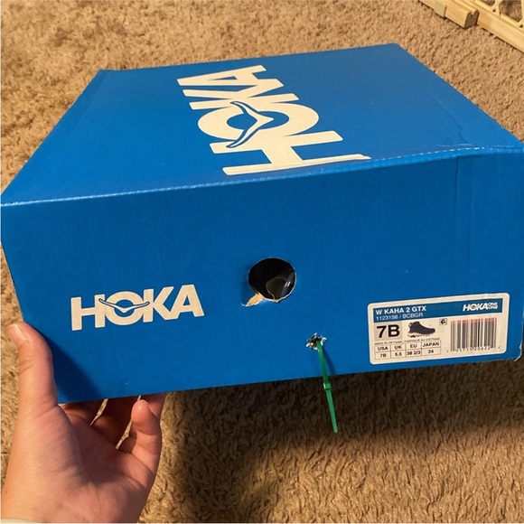 New With Box Women's Hoka Kaha 2 GTX - Picture 6 of 6